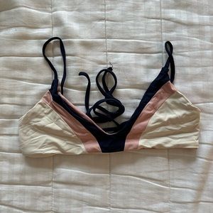 L Space Bikini Top - size S